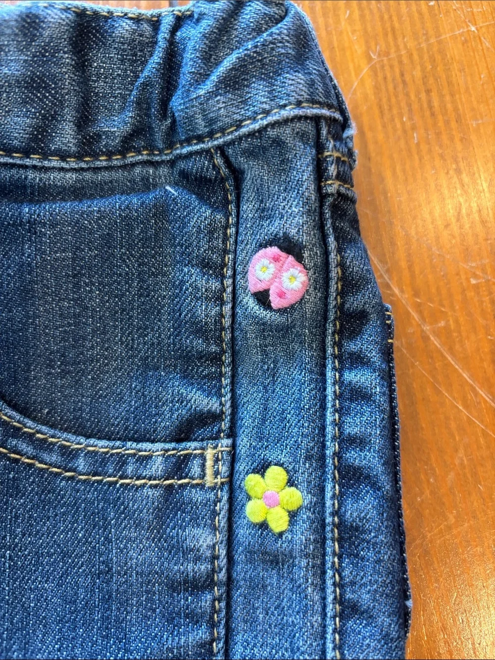 Gymboree Dark Blue Denim Shorts with Side Embroidered Ladybugs Girls Size 4 EUC